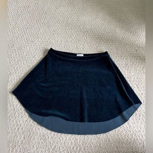 Elevé green velvet skirt